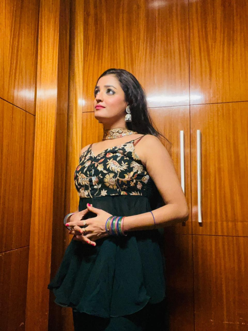  live singer for corporate events in Gurgaon